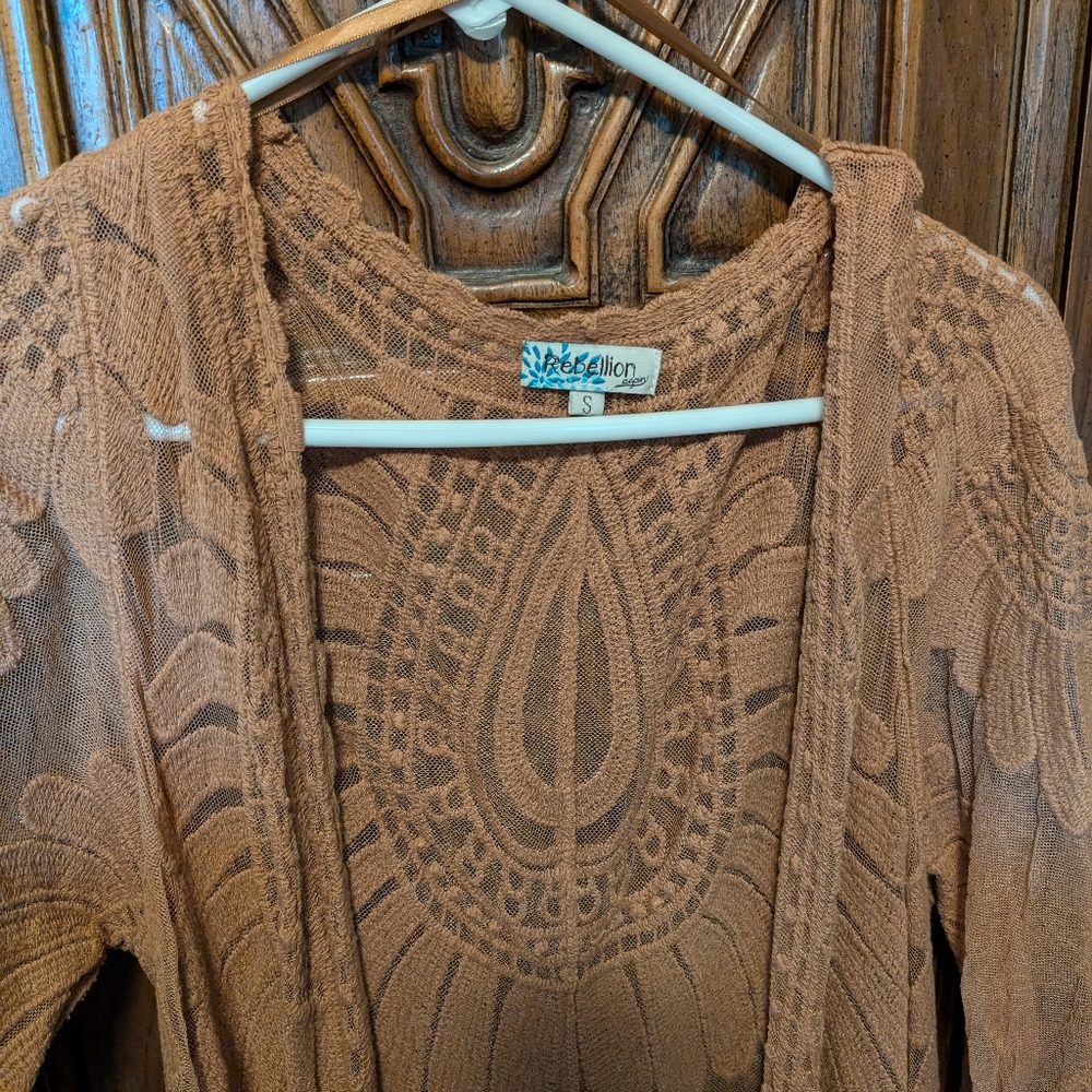 Lace beach cover up/ duster - Picture 2 of 2